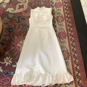 1960s Or 70s Vintage white dress ruffle detail